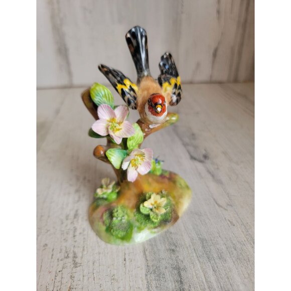 Staffordshire Goldfinch AS IS bone china figure - Picture 2 of 10